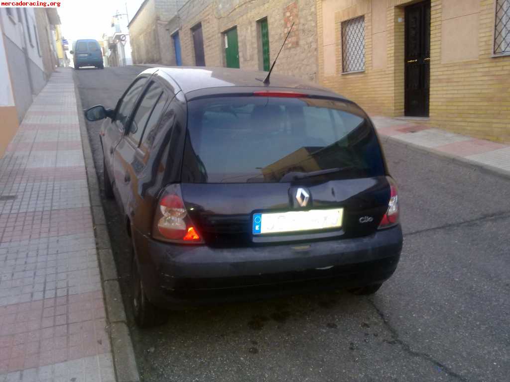 Renault clio muy barato ideal para iniciarse en slalom