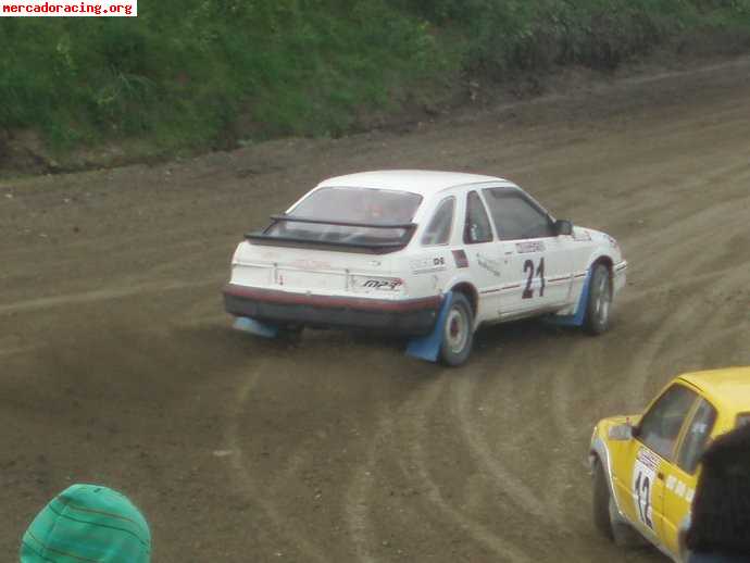 Se vende ford sierra xr4 para autocroos o resistencia sin do