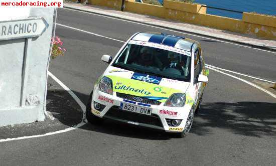 Vendo ford fiesta de competicón gr n con furgón de asistenci
