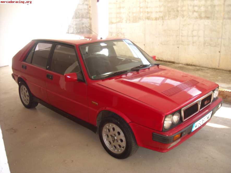 Lancia hf turbo 1.6  rojo