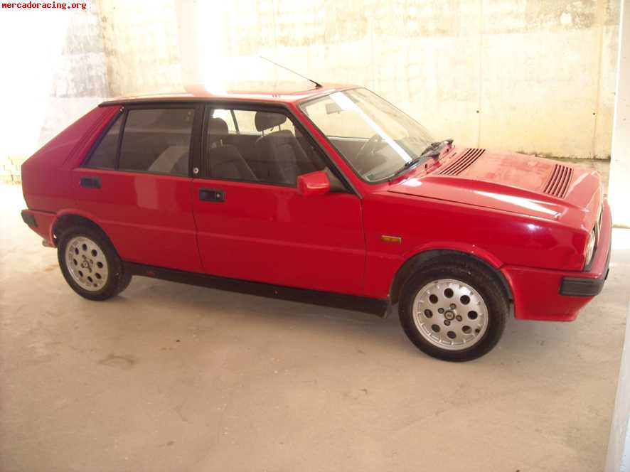 Lancia hf turbo 1.6  rojo