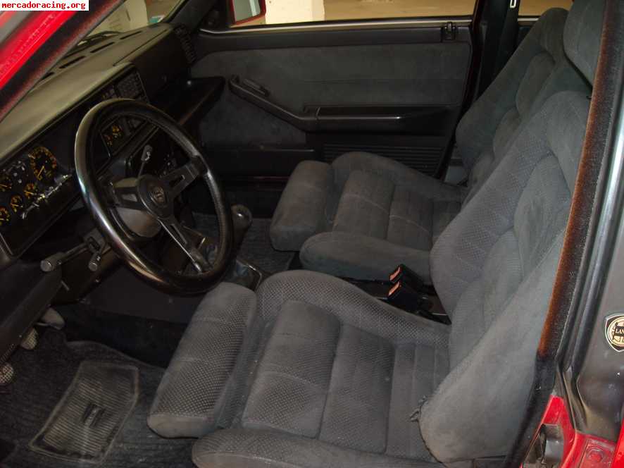 Lancia hf turbo 1.6  rojo