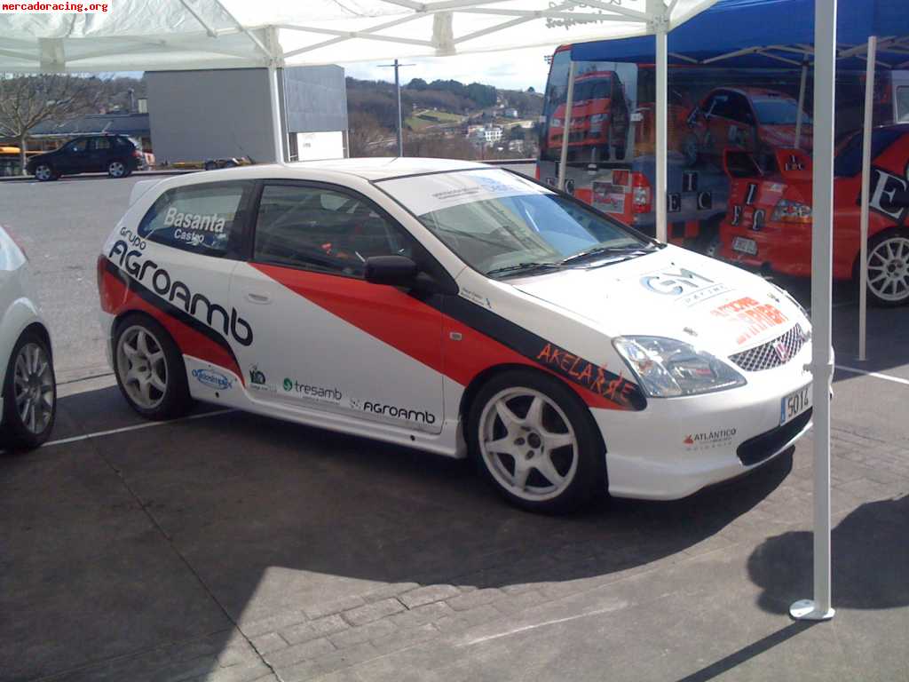 Honda civic type-r (se escuchan ofertas)