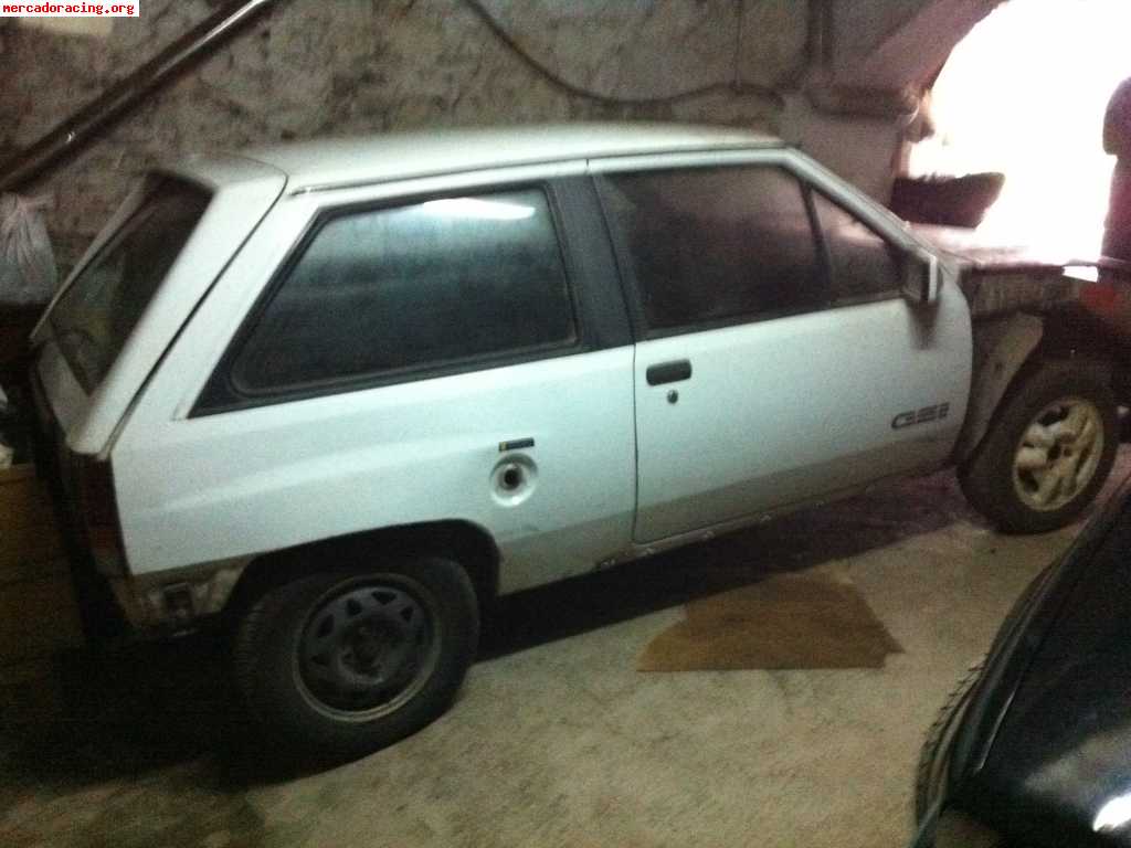 Vendo corsa gsi a solo carroceria. con papeles