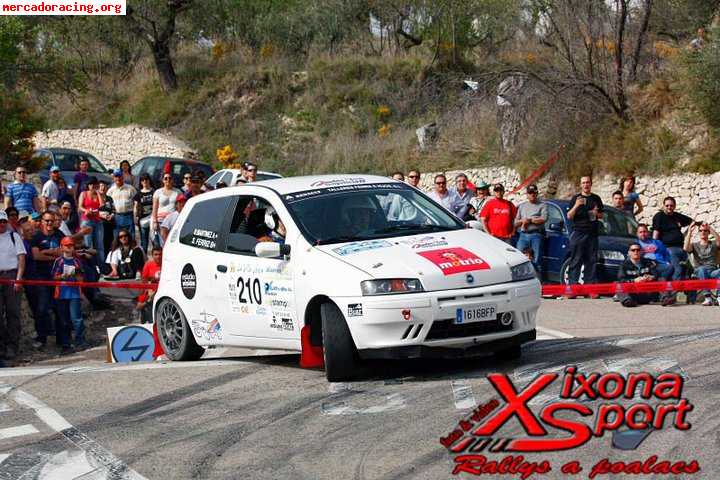 Se vende fiat punto grupo a. 