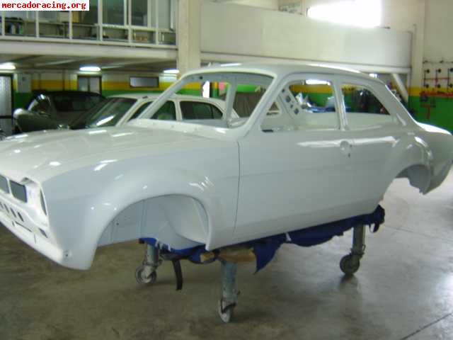 Carroceria ford escort mk1 1974 completamente nova