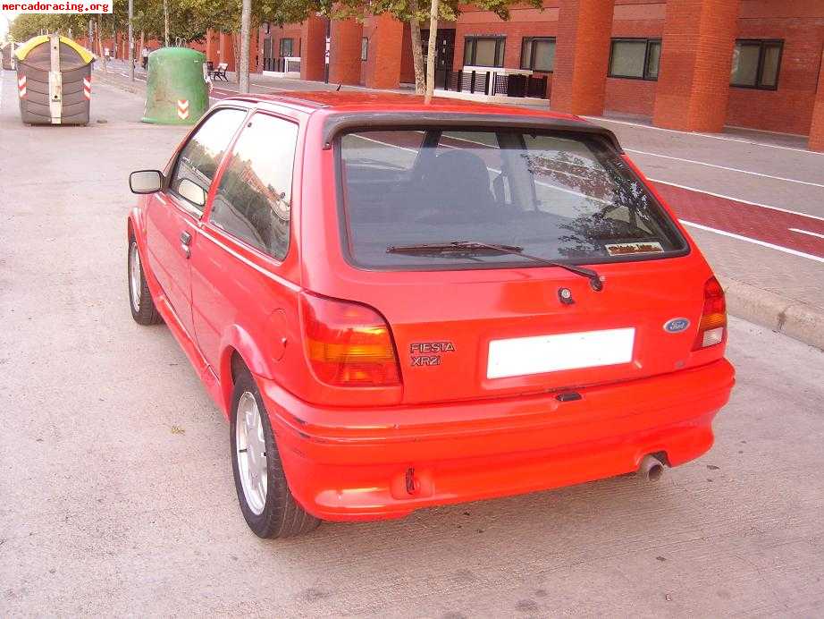 Xr2 injection 1.8 130 cv - urge vender 1200 €