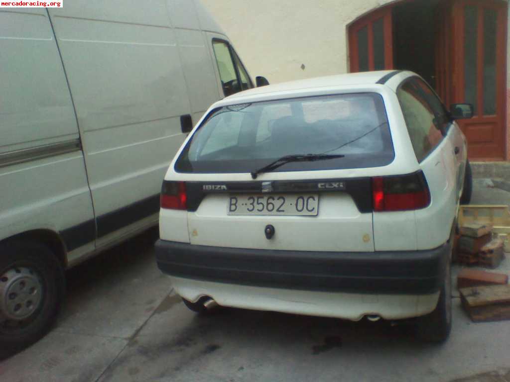   300euros entero-seat ibiza clx motor 1.6  -con fallo elect