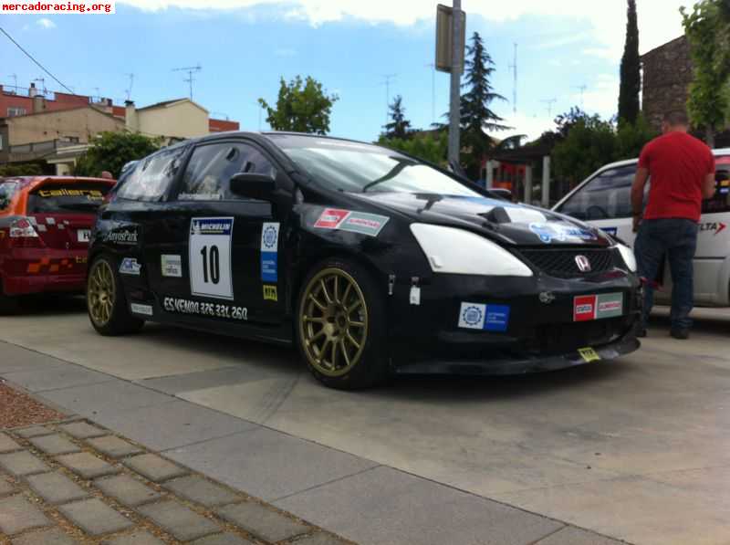 Honda civic type r. circuito o montaña