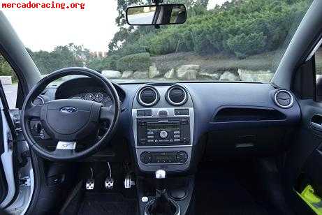 Ford fiesta st 2.0