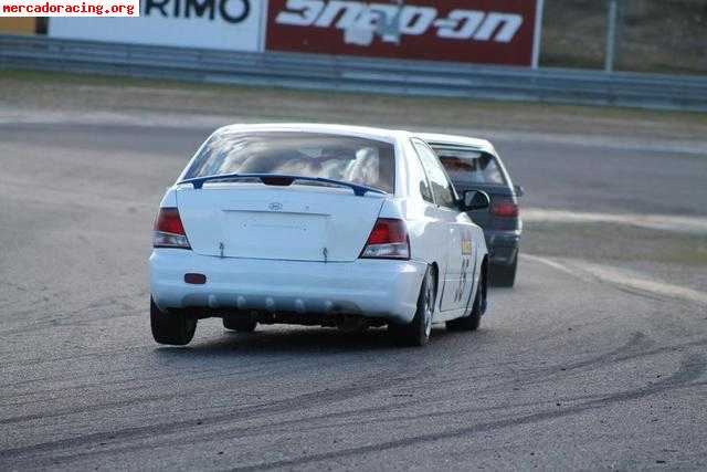Se vende hyundai accent 1.6 cup