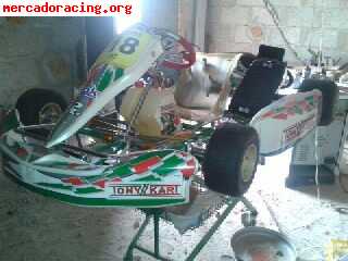 Karting tonykart 125cc, se cambia por casco stilo snell 2005
