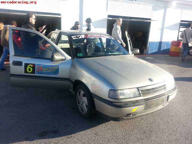 Opel vectra gt que compitio en las 24h de guadix y muleto.