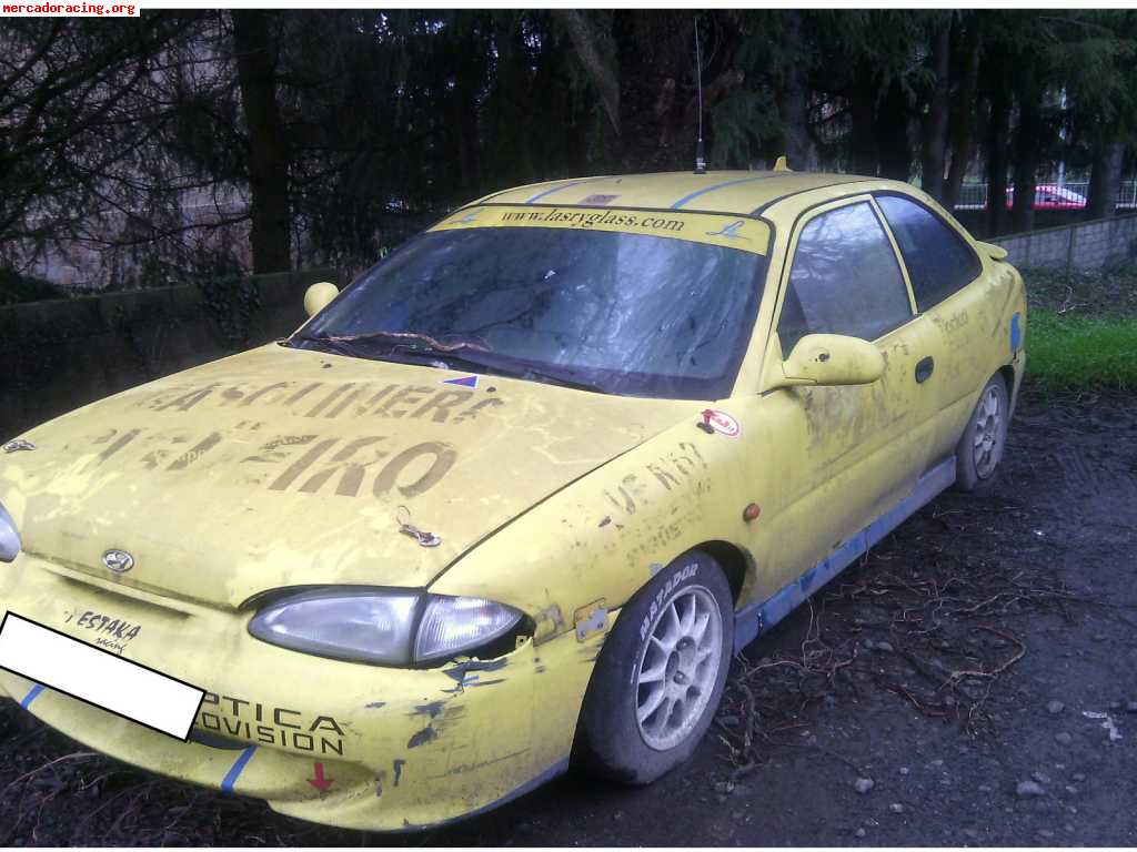 Se vende hyundai accent para restaurar o piezas