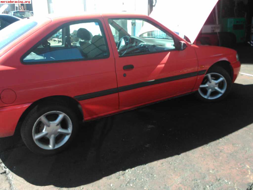 Ford escort 1.8 16v