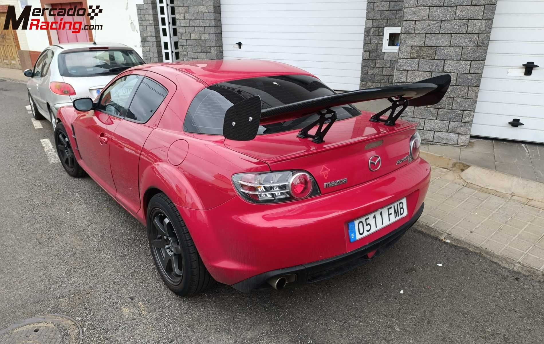 2 mazda rx8, uno de rallys y otro de calle