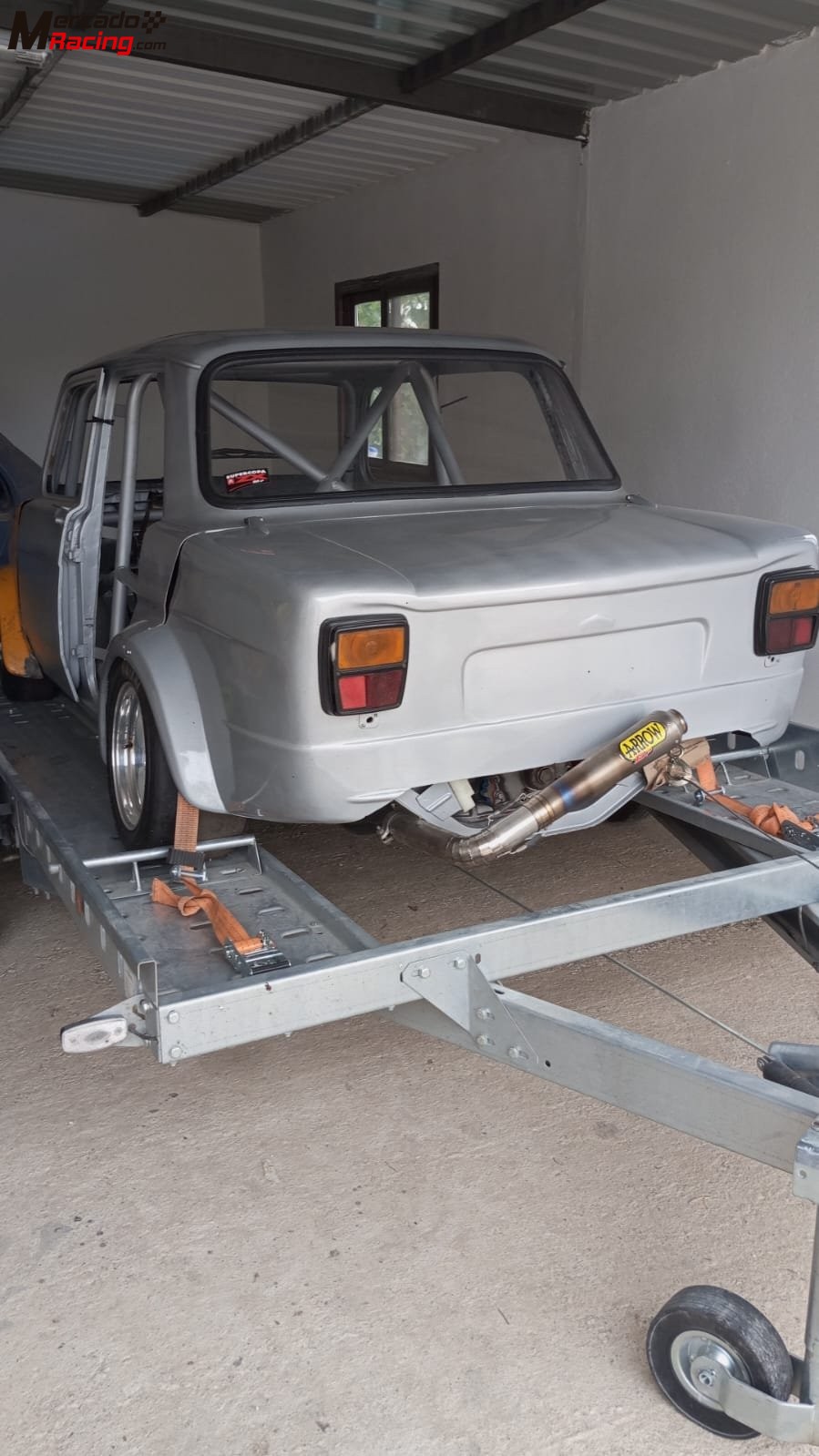 Simca 1000 montaña en restauración 