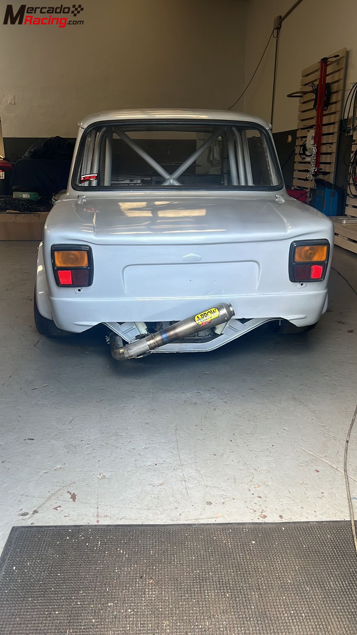 Simca 1000 montaña en restauración 