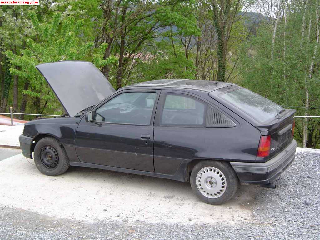 Se vende opel kadett motor 2.0