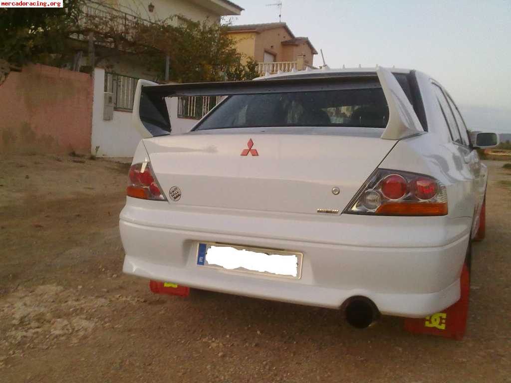 Vendo o canvio mitsubishi lancer evo 8