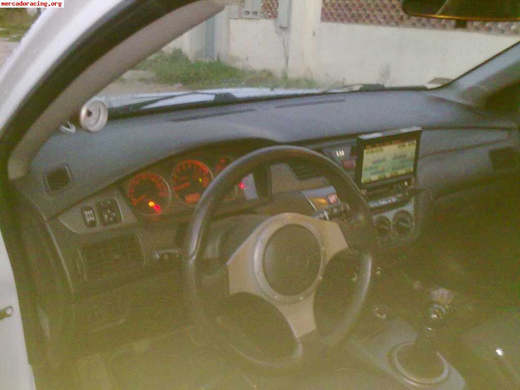 Vendo o canvio mitsubishi lancer evo 8