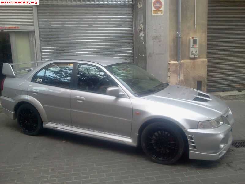 Se vende mitsubishi lancer evolution vi