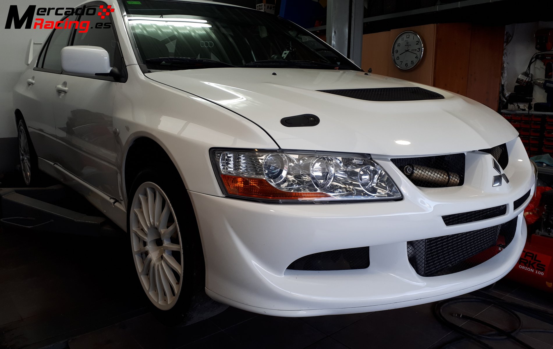 Mitsubishi evo 8 grupo a (canarias).