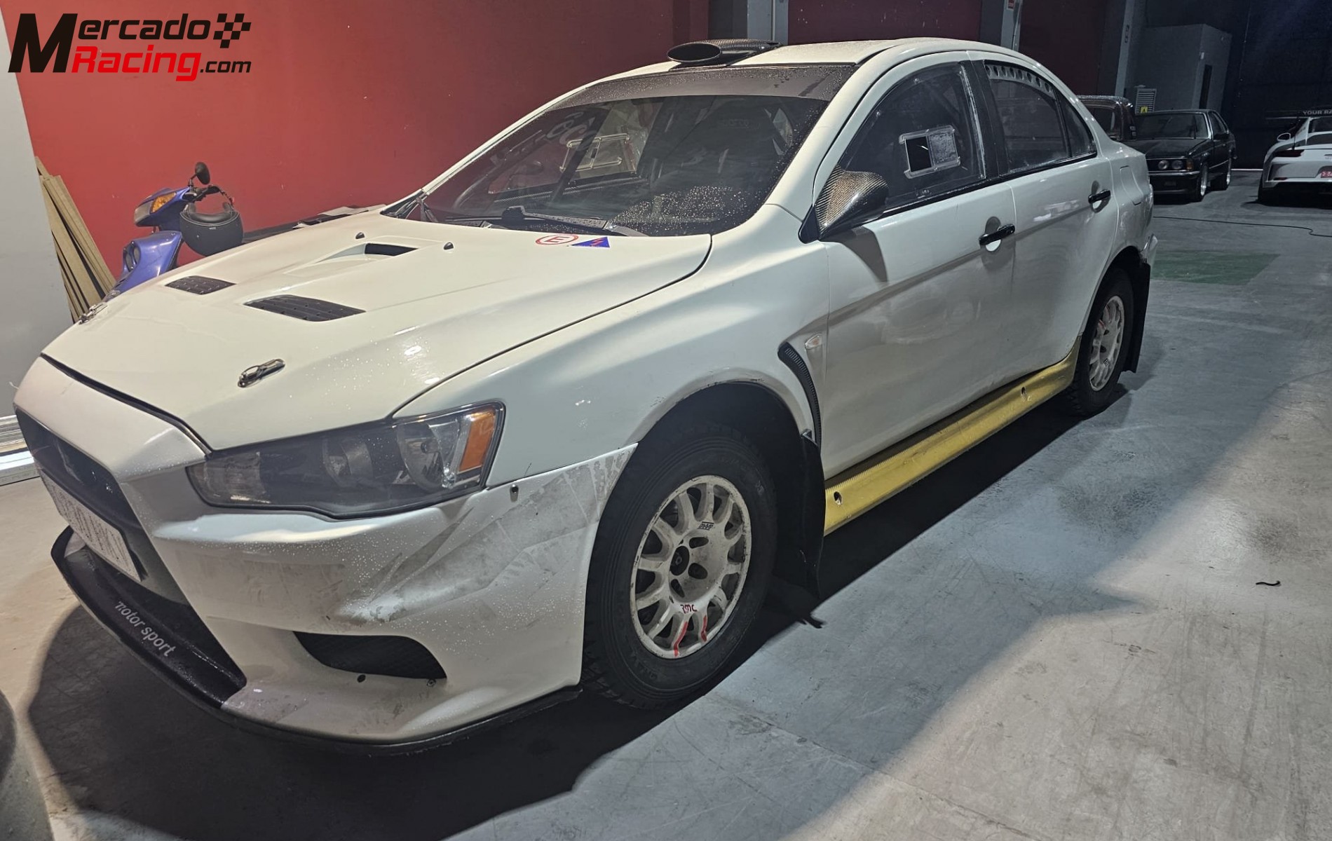 Mitsubishi lancer evo 10 r4