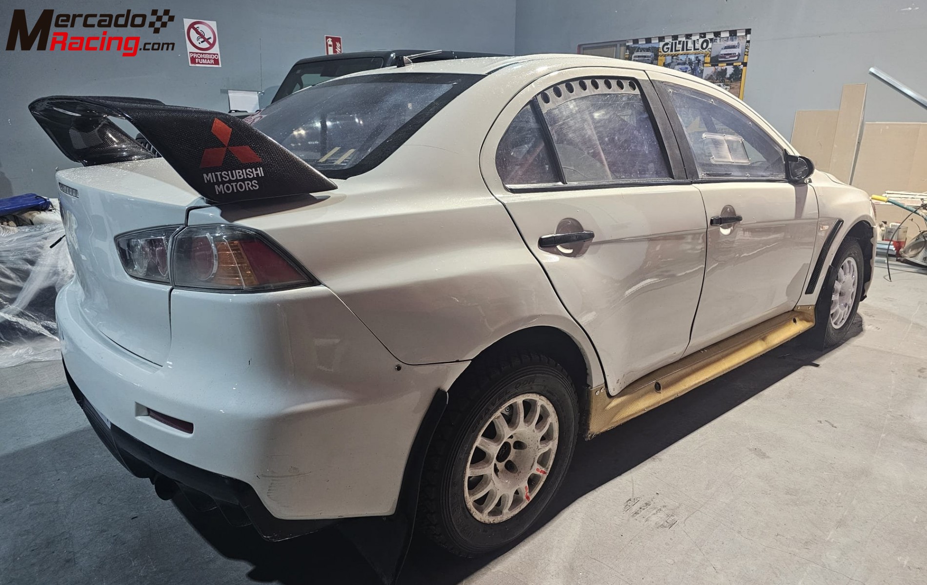 Mitsubishi lancer evo 10 r4