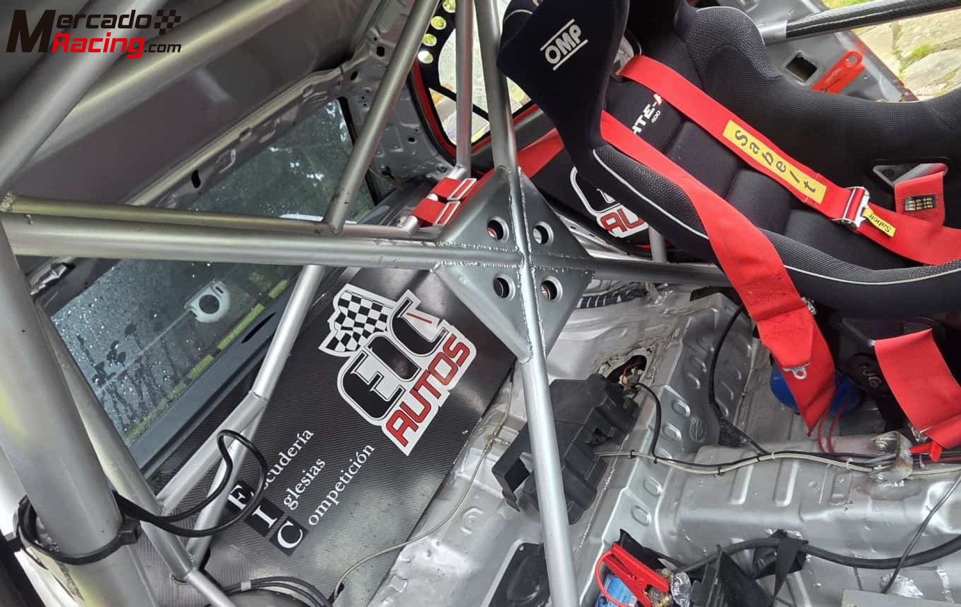 Vendo o cambio mitsubishi evo 8 .coche muy rápido