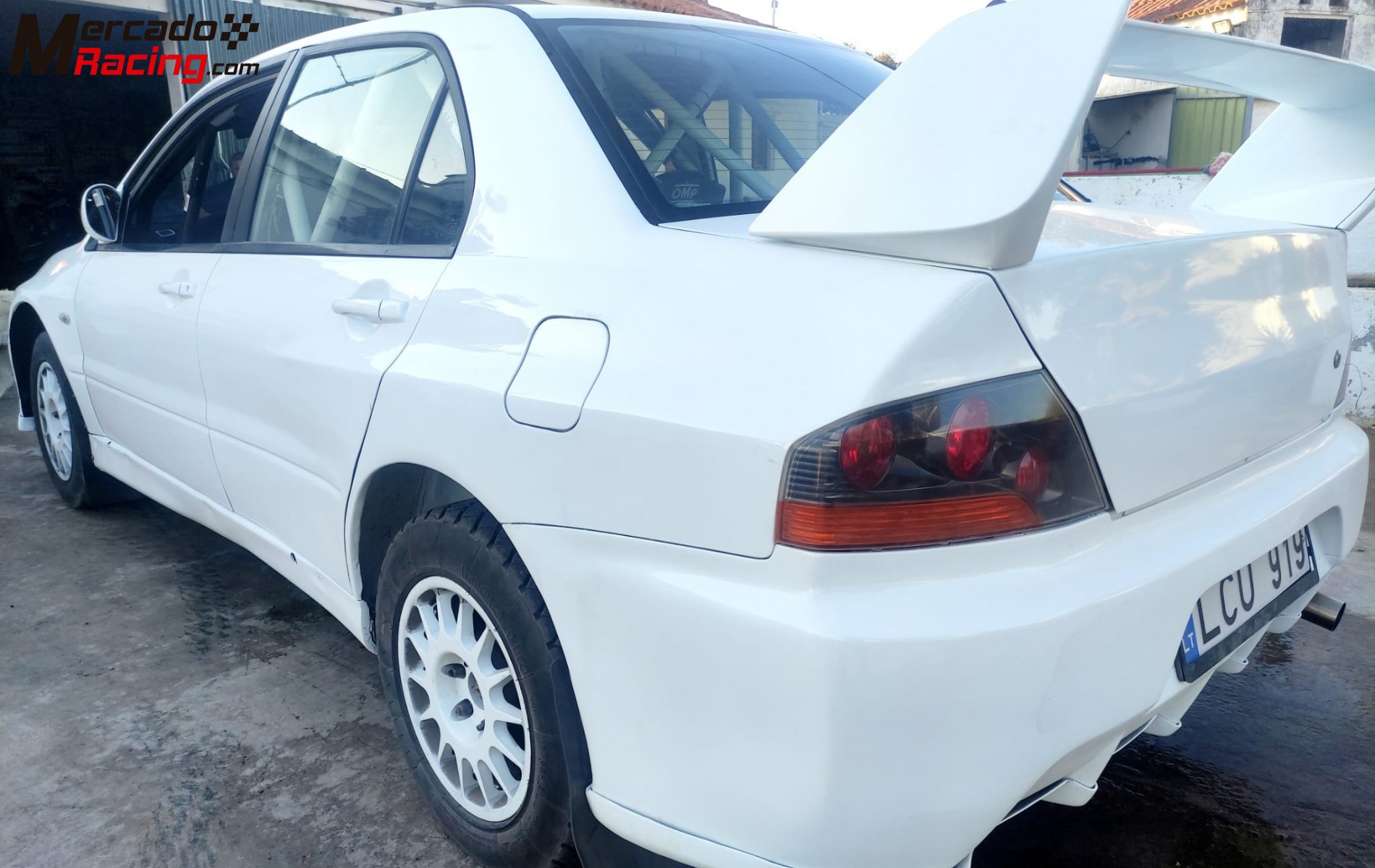 Mitsubishi evo ix tierra y asfalto
