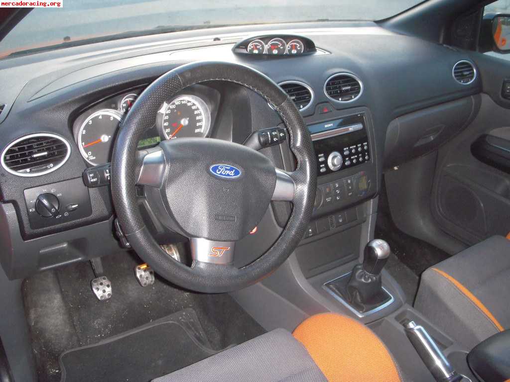 Ford focus st 225cv  orange . vendo o cambio por cm 