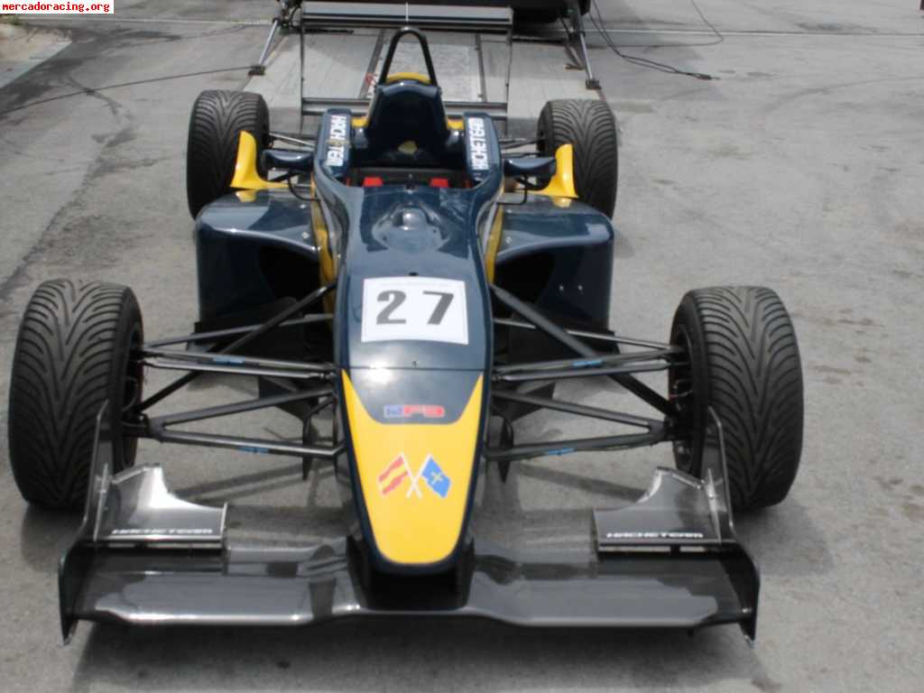 Se vende f306 dallara en muy buen estado