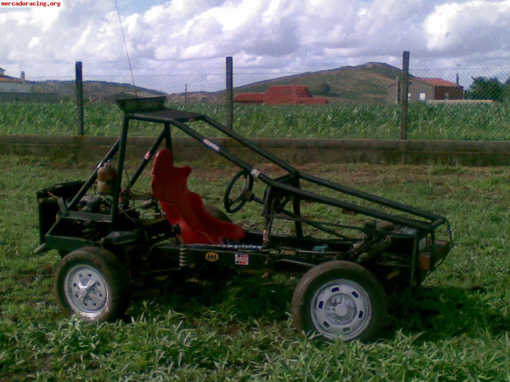 Vendo    buggy  tipo  kart  cross    con  motor   de  renaul