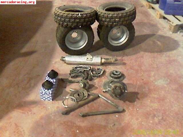 Se vende speed car cross o secambio por quars