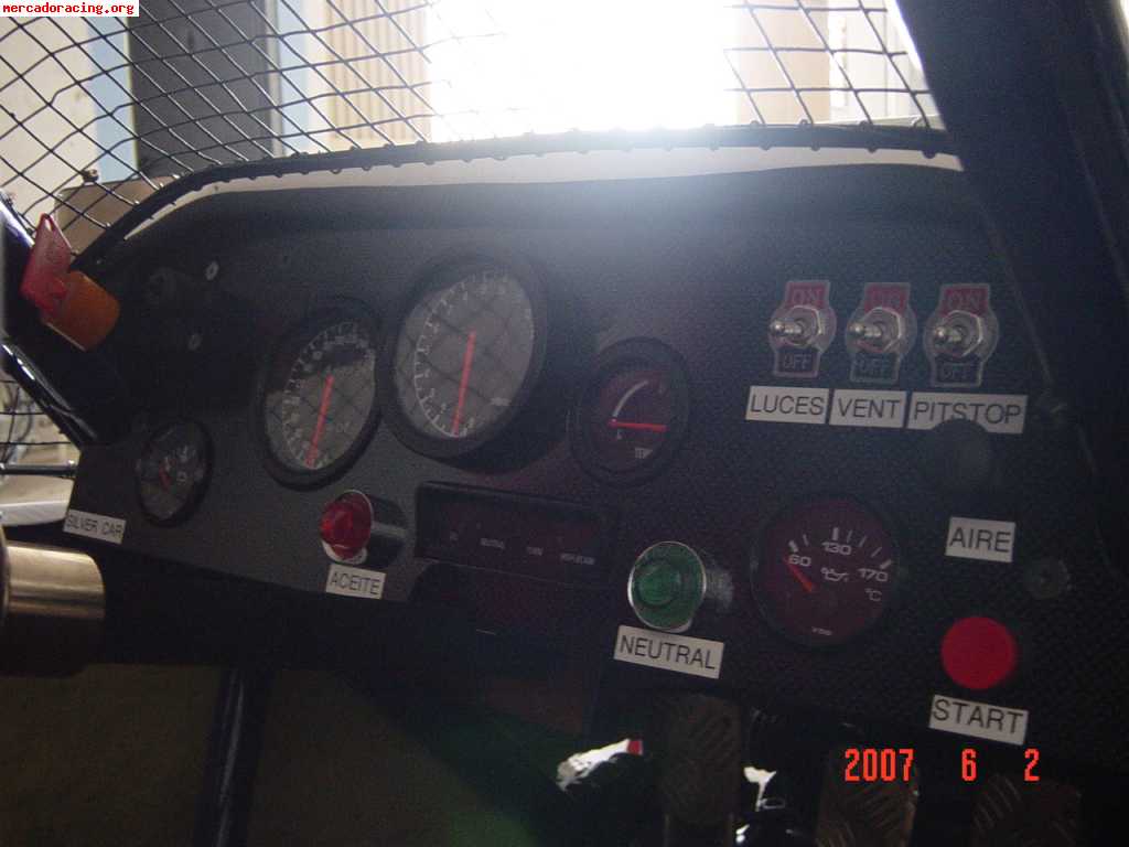 Se vende car cross silver car