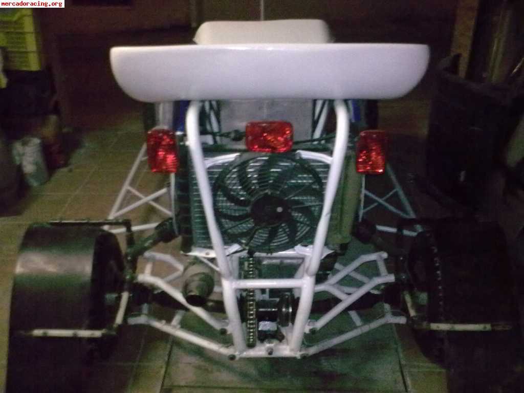 Vendo kart cross prm motor honda cbr 600