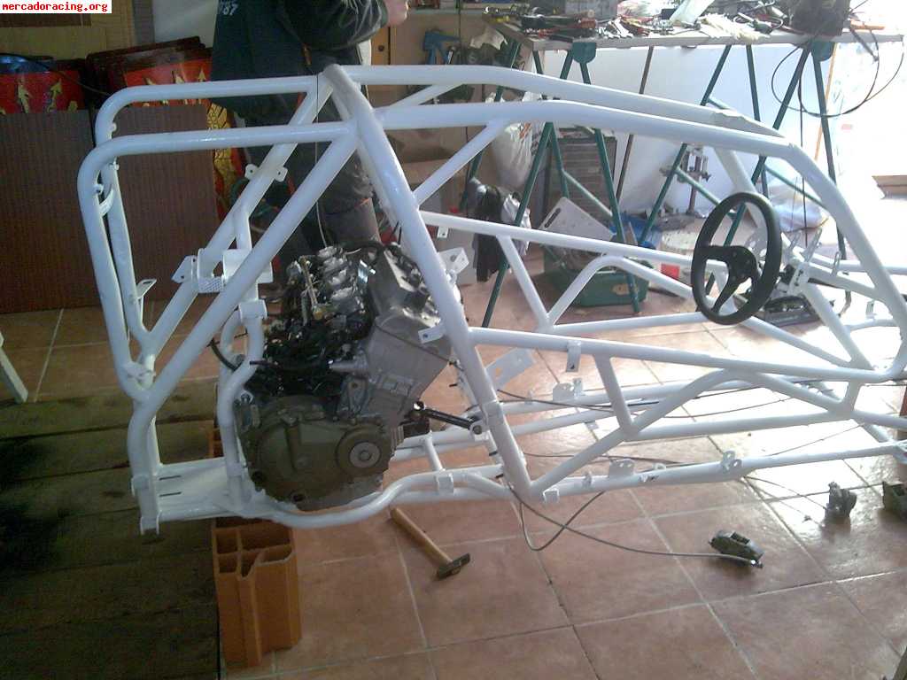 Vendo kart cross prm motor honda cbr 600