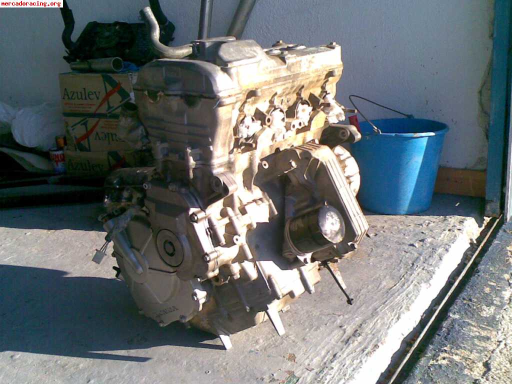 Motor  de cbr 600  y colector thunder