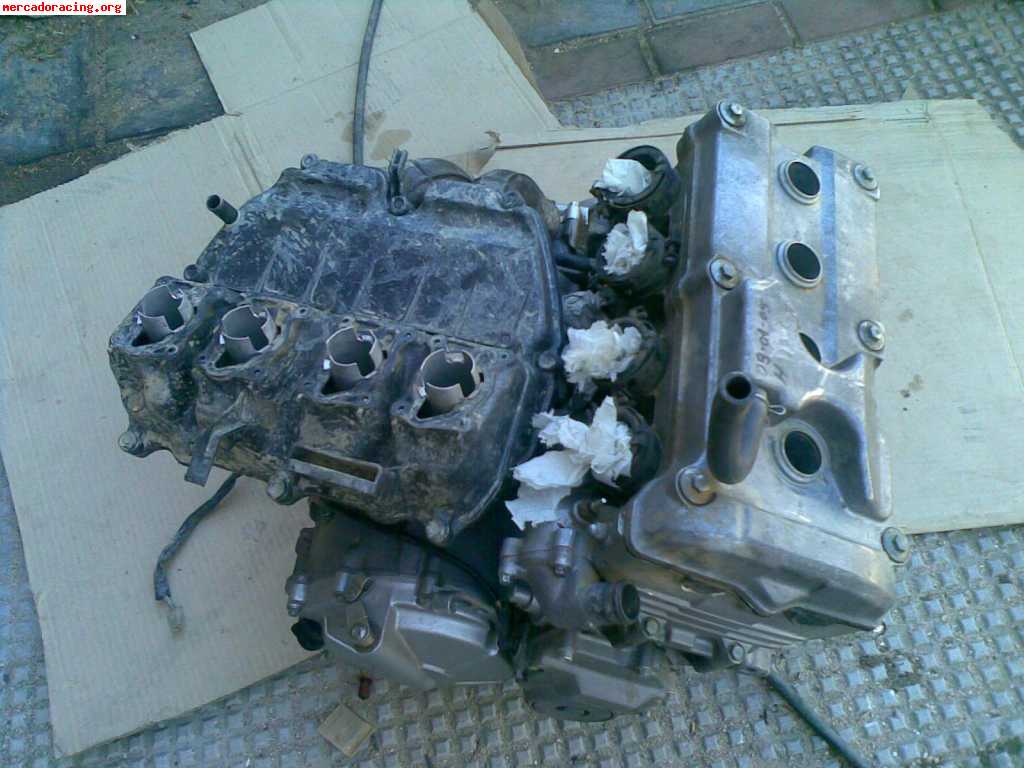 Motor  de cbr 600  y colector thunder