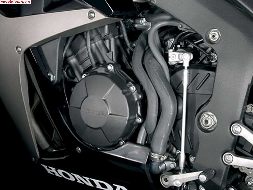 Motor honda cbr 600 rr 2009