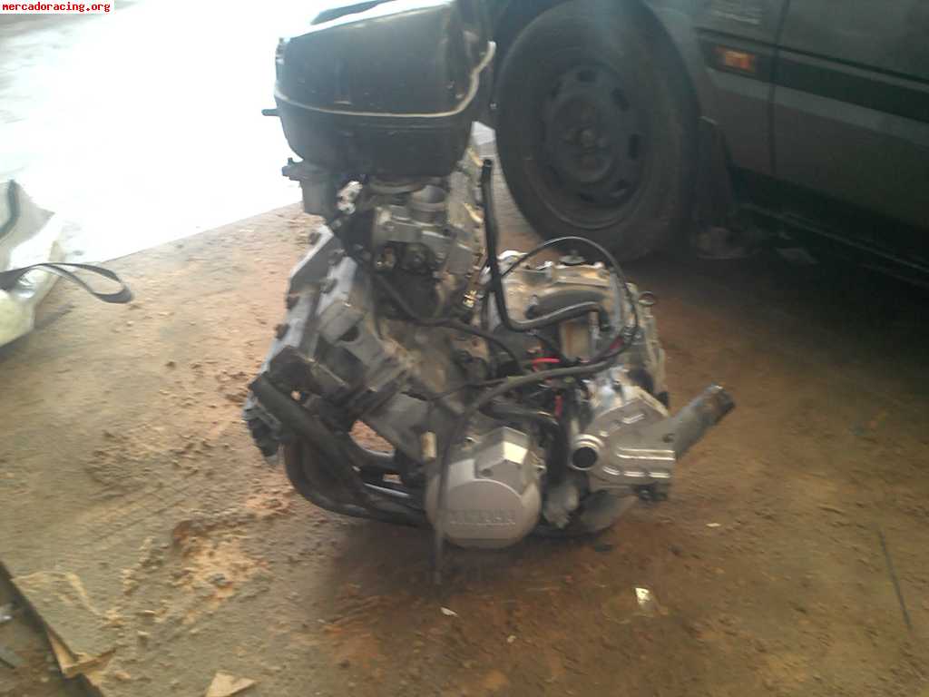 Yamaha fzr 600