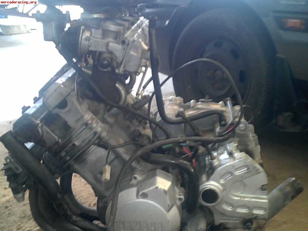 Yamaha fzr 600