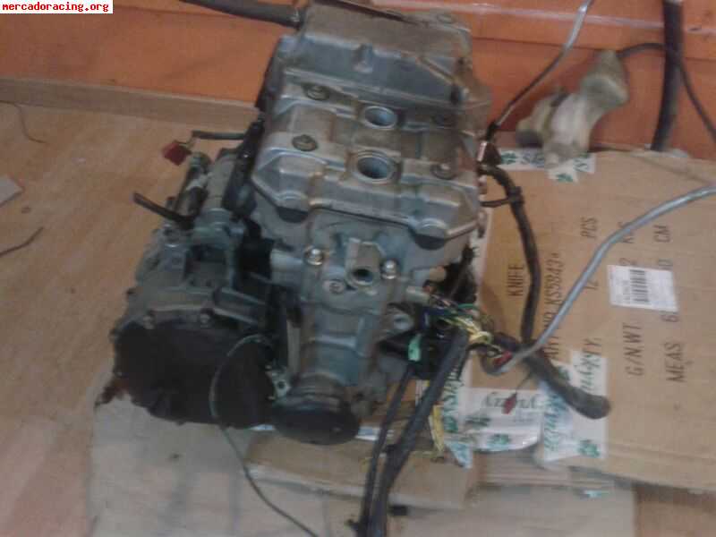 Motor cbr 1000 del 89 completo x 100 euros