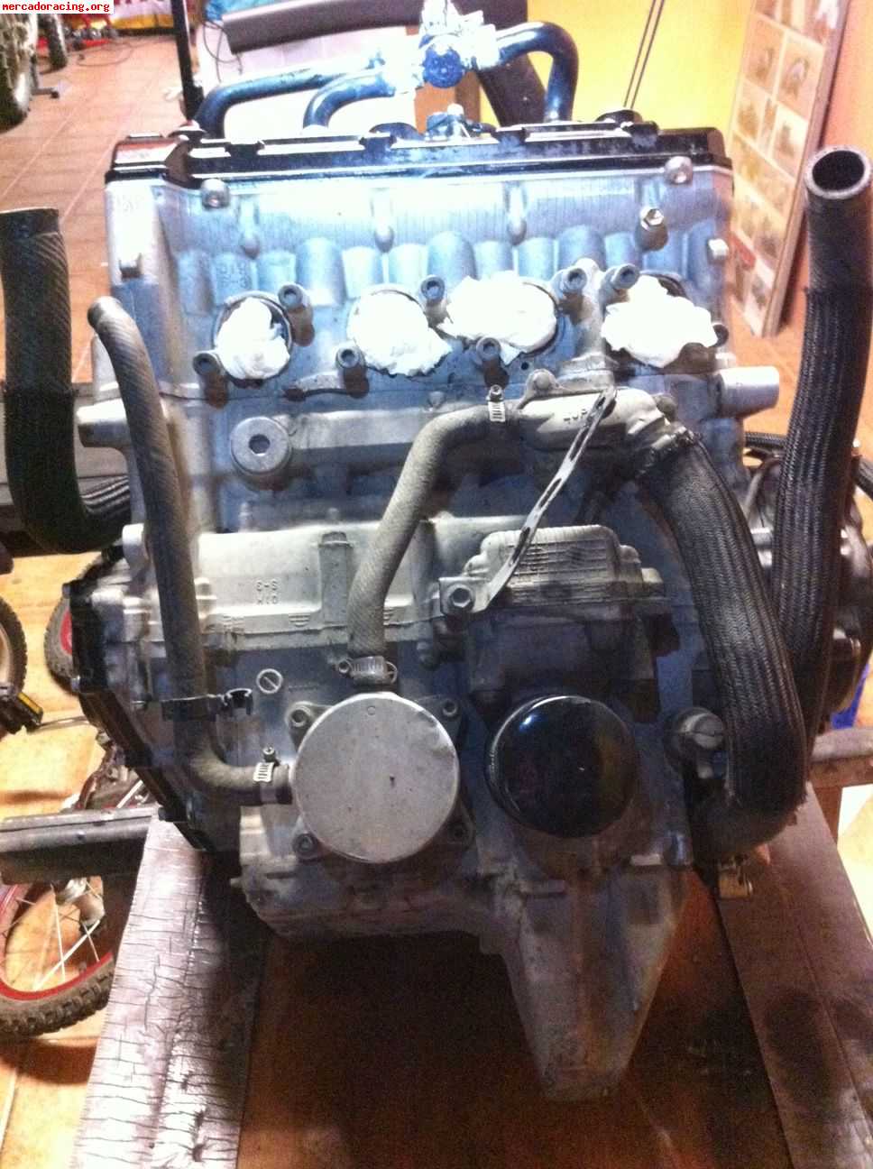 Motor de suzuki gsxr 600 k7 con 8000 kilómetros