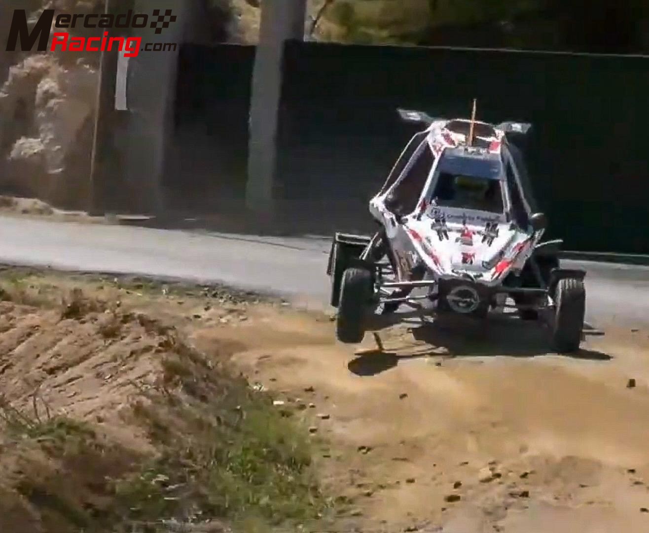 Yacar fia mt09