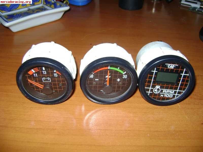 Vendo relojes 52mm rpm y bateria