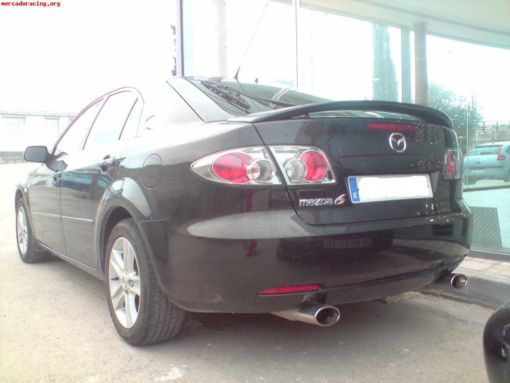 Vendo escape y llanta mazda 6 1.8i