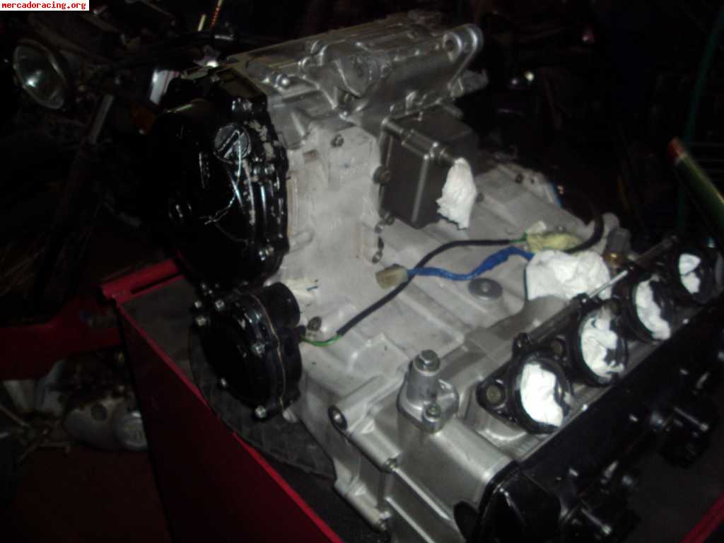 Se venden 2 motores moto suzuki gsxr 1000 k6   caja cambios 