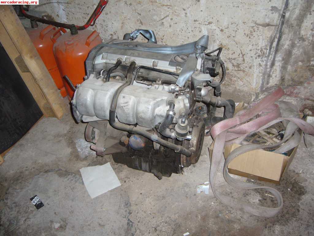 Motor clio 16
